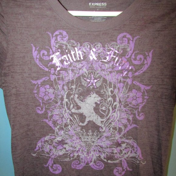 *3 for $25* Express graphic Tee - Picture 2 of 4